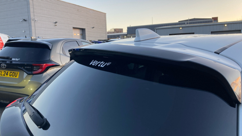 Toyota Yaris 1.5 Hybrid Design 5dr CVT Hybrid Hatchback